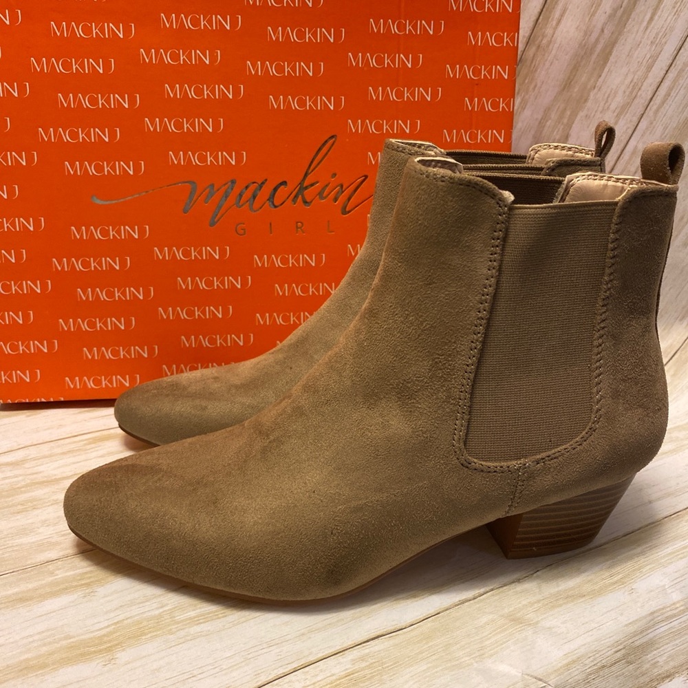 Mackin J Girl Taupe Booties